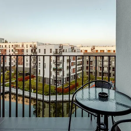 Chill Airport Ursynow Apartment *