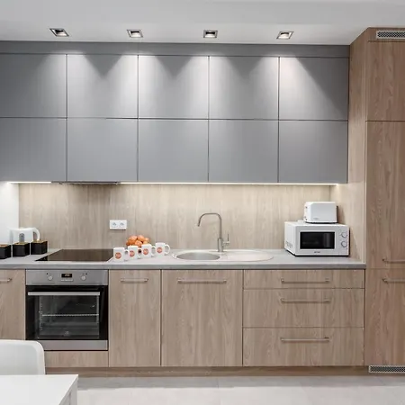 Chill Airport Ursynow * 바르샤바