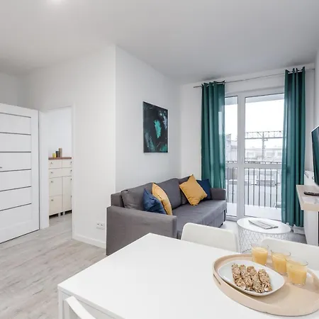 Chill Airport Ursynow 아파트