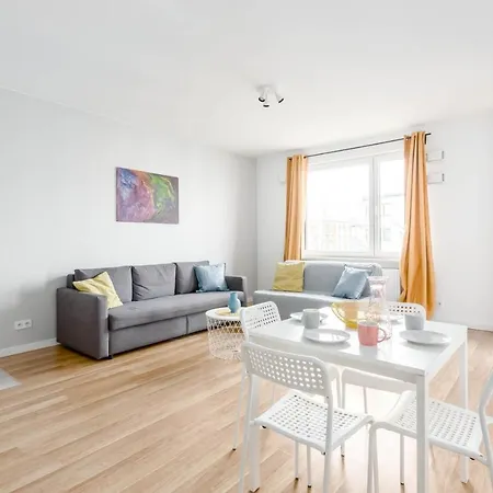 Chill Airport Ursynow 아파트