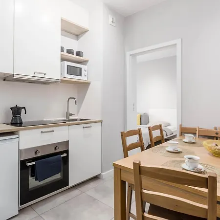 Chill Airport Ursynow 아파트 바르샤바