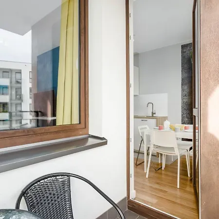 아파트 Chill Airport Ursynow