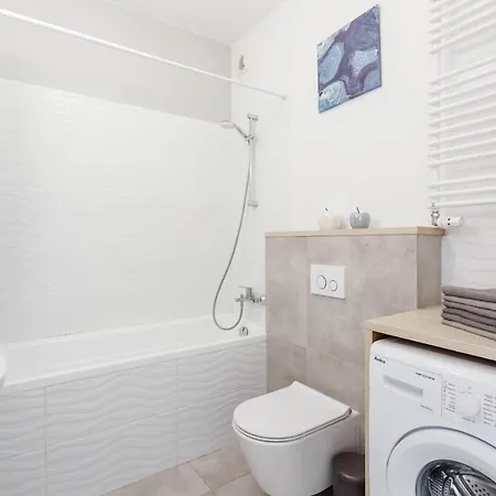 Chill Airport Ursynow Варшава