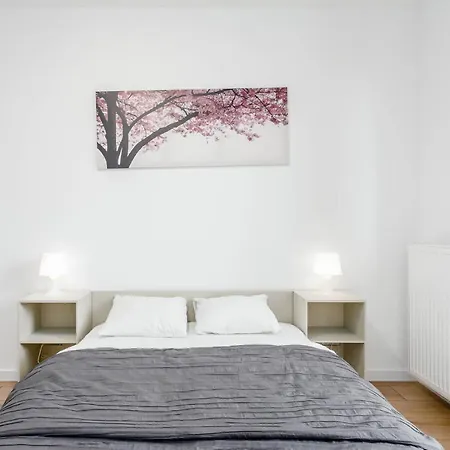 Chill Airport Ursynow Apartment *